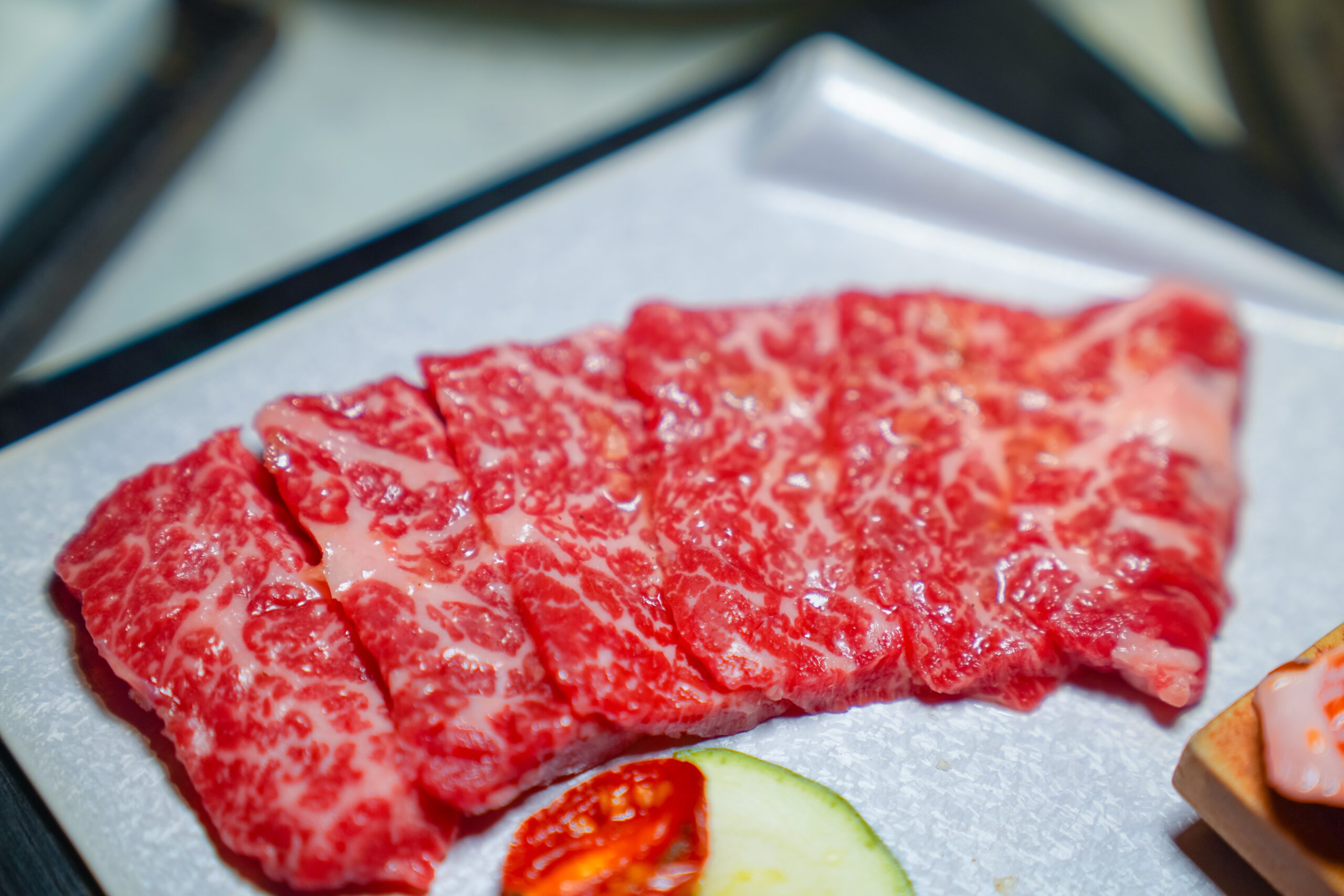 【台中西屯│美食】燒肉風間 Kazama | 老虎城店。洞穴風燒肉空間，和牛套餐大口吃燒肉，附餐選擇多又美味 @Jason&#039;s Life