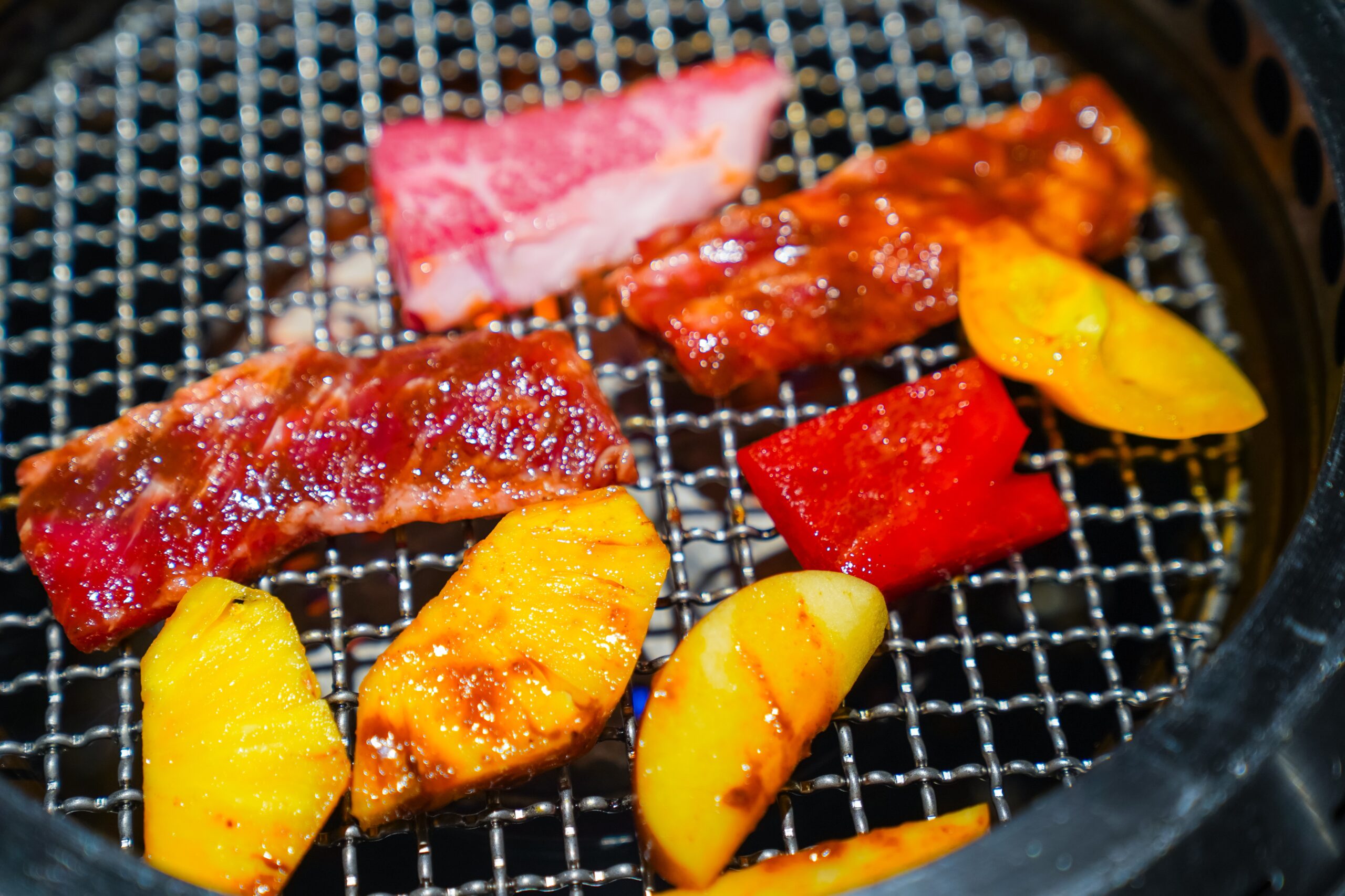 【台中西屯│美食】燒肉風間 Kazama | 老虎城店。洞穴風燒肉空間，和牛套餐大口吃燒肉，附餐選擇多又美味 @Jason&#039;s Life