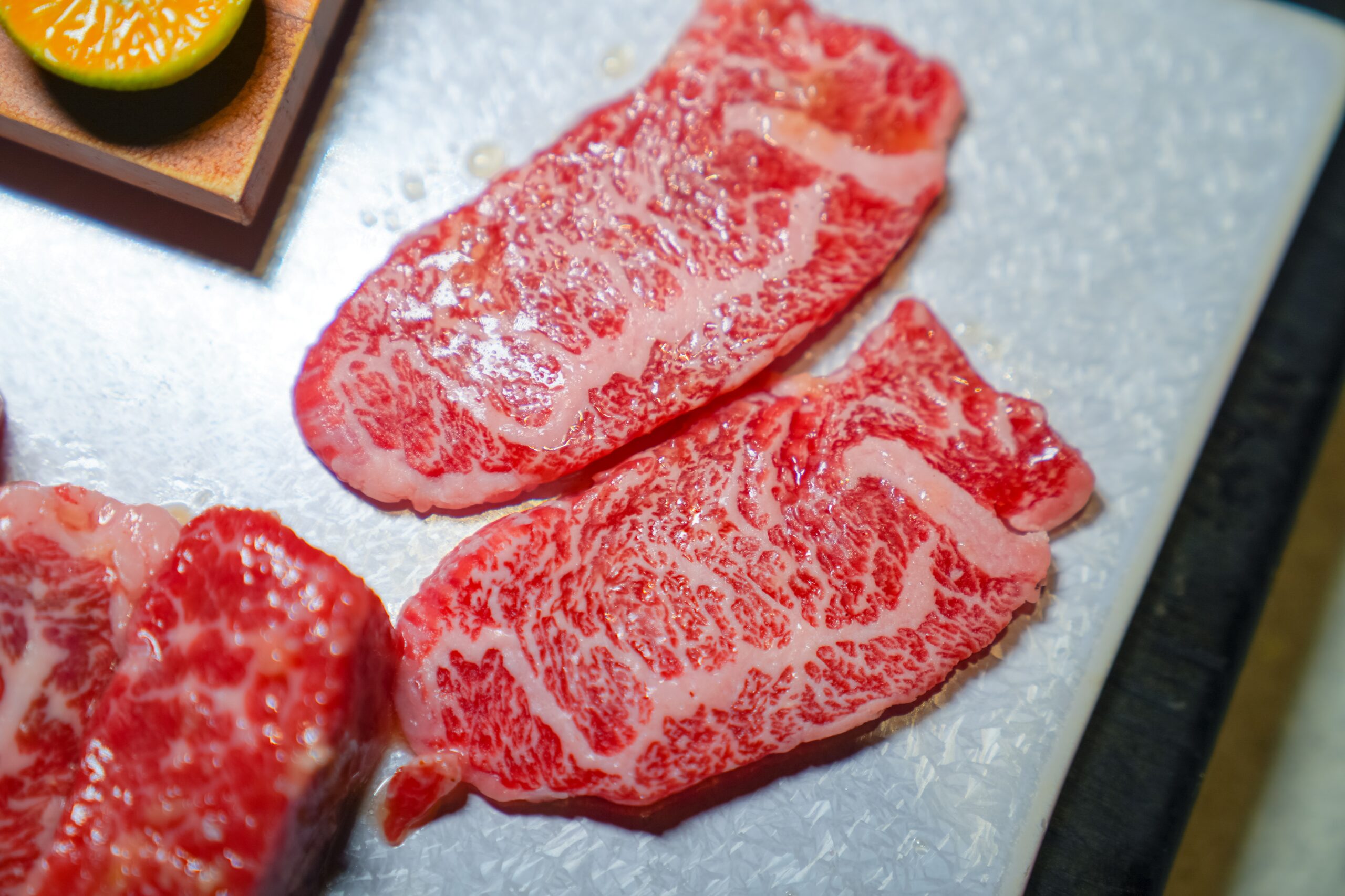 【台中西屯│美食】燒肉風間 Kazama | 老虎城店。洞穴風燒肉空間，和牛套餐大口吃燒肉，附餐選擇多又美味 @Jason&#039;s Life